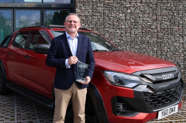ISUZU D-MAX PICK-UP COLLECTS 14TH ‘BEST PICK-UP’ AWARD 2026 FROM TRADE VAN DRIVER