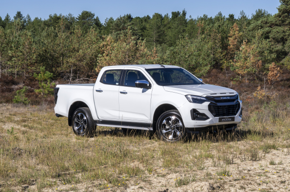 GET BEHIND THE WHEEL OF THE NEW ISUZU D-MAX 2.2 WITH A £1,000 TEST DRIVE OFFER